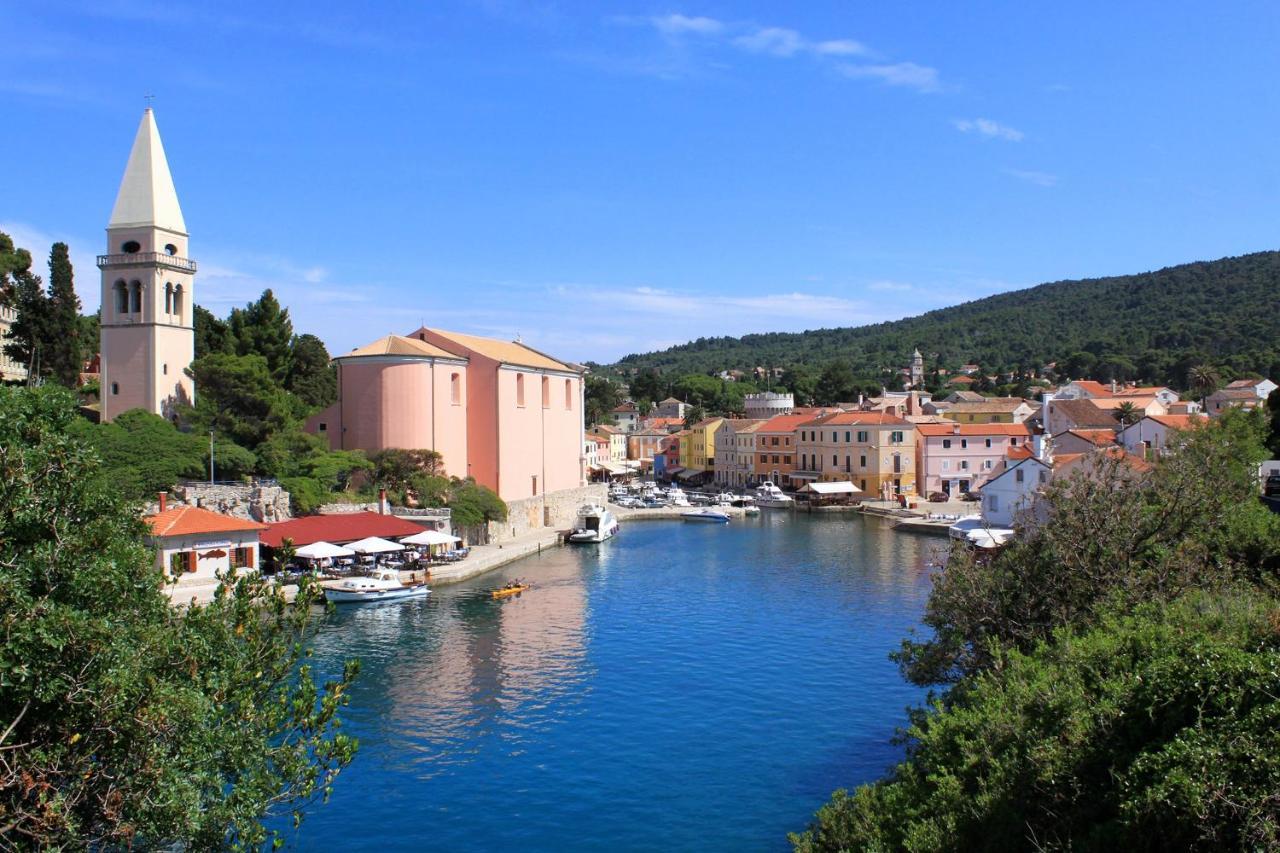 Apartments By The Sea Veli Losinj, Losinj - 8031 Eksteriør billede